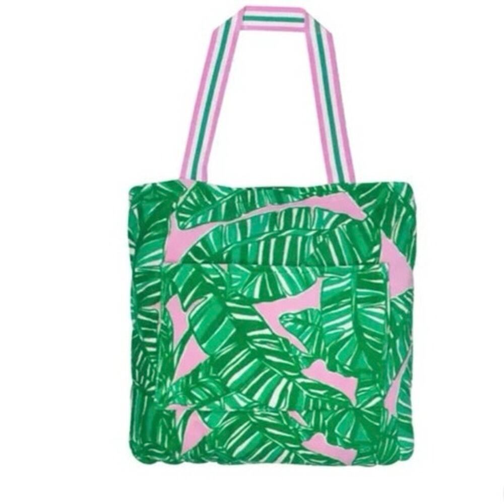 Lilly Pulitzer Towel Tote, Conch shell Pink